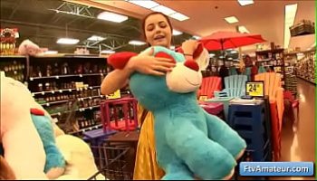 شاب ينيك بنت خالته