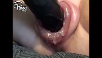 kiss hot