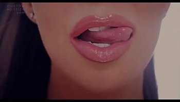 kissing lesbian boobs