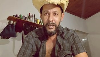 hanging amateur tits