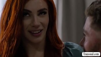 lesbian seduces woman