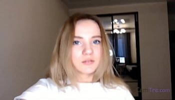 gata se masturbando