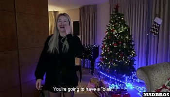 mia khalifa with black