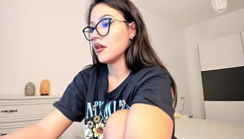 brunette handjob youporn