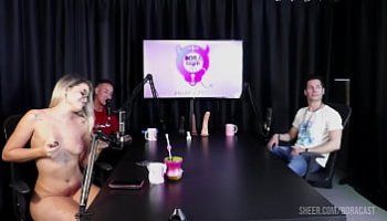 رجل كبير يمارس