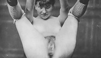babes masturbating