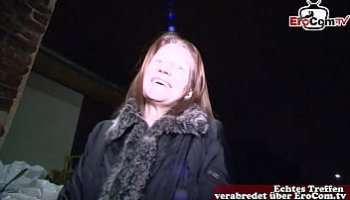 choi ba gia hang xom