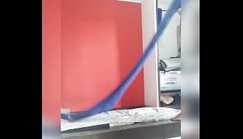 صديق ينيك زوجة صديقة معا