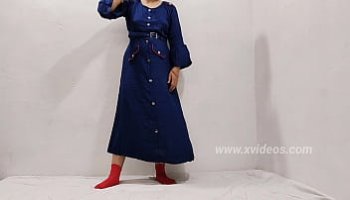 علقه اخته في النافذه واغتصبها