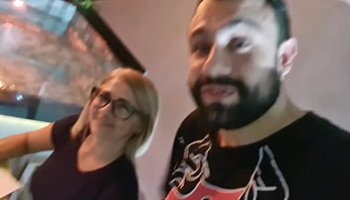 lesbians licking eachother